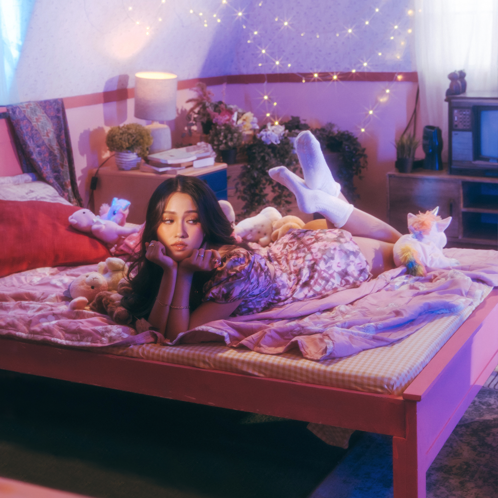 EP REVIEW: Jolianne – Plain Girl